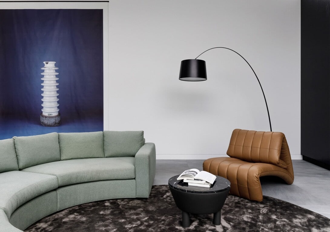 Wittmann Leather Side Table 30cm: Nero Marquina with Black Base