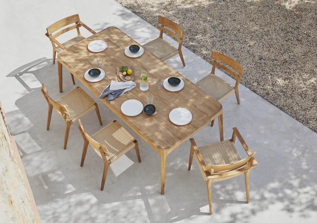 POINT Paralel Teak Dining Table Insitu
