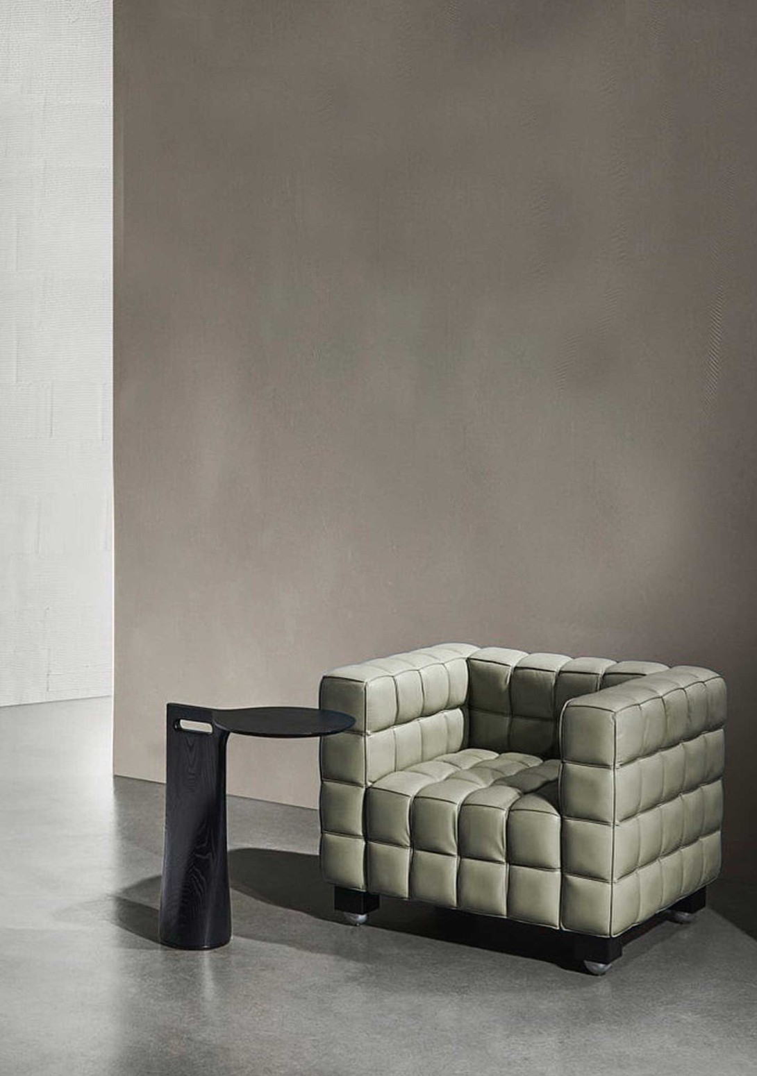 Wittmann: Tuky Side Table, Kubus Armchair