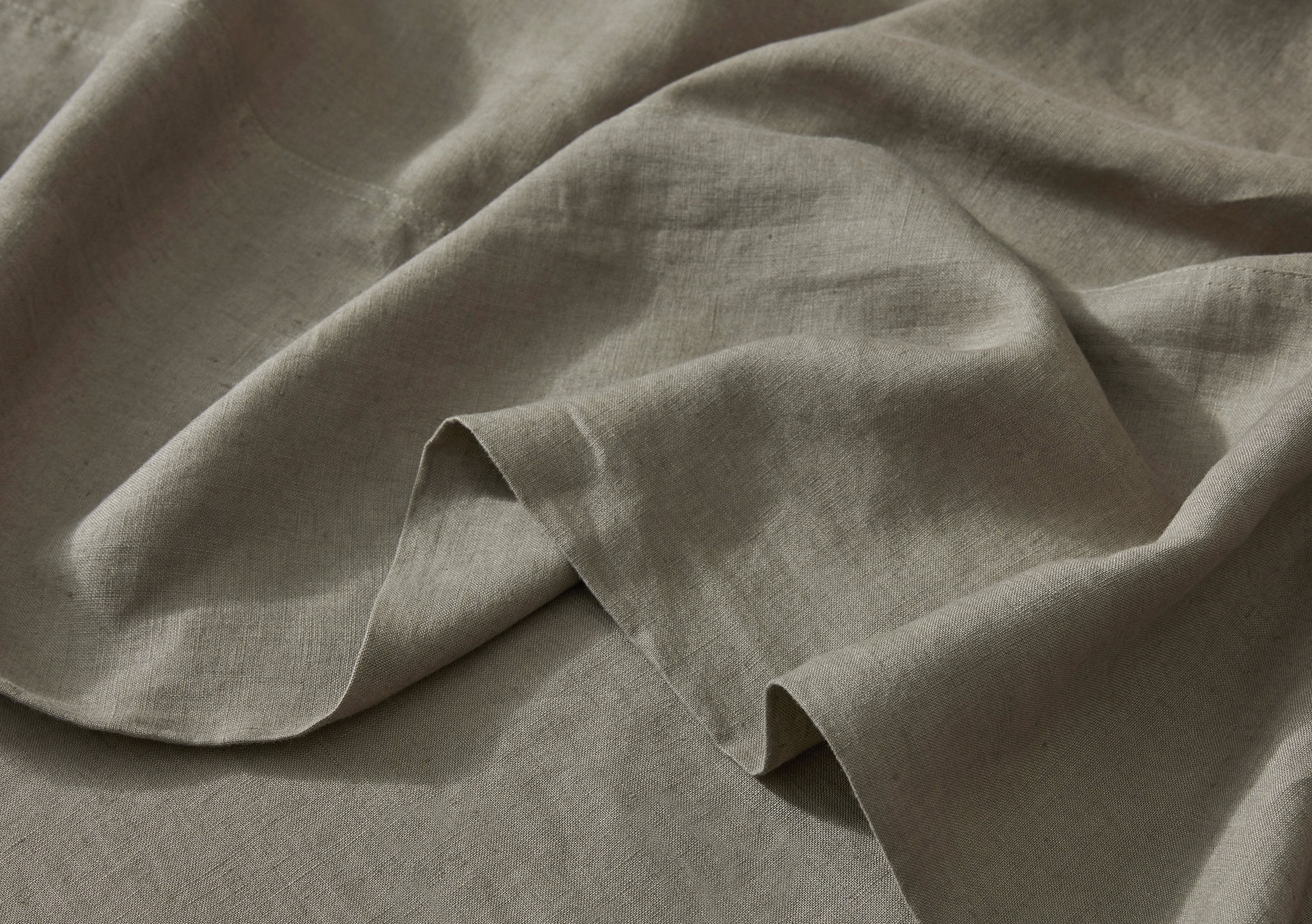 Weave Home: Ravello Linen Flat Sheet in Caper Weave Home: Ravello Linen Flat Sheet in Caper
