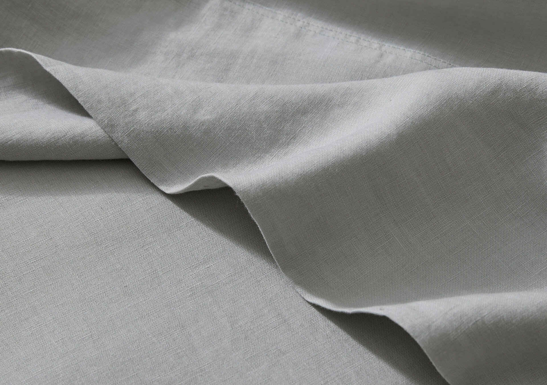 Weave Home: Ravello Linen Flat Sheet in Silver Weave Home: Ravello Linen Flat Sheet in Silver