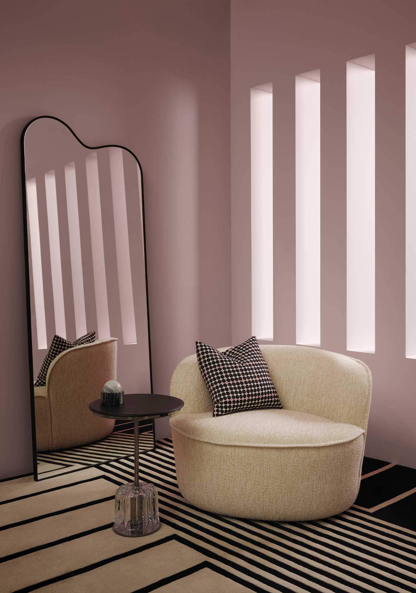 Bun Swivelling Armchair in Custom Fabric: Wittmann Bun Swivelling Armchair in Custom Fabric: Wittmann