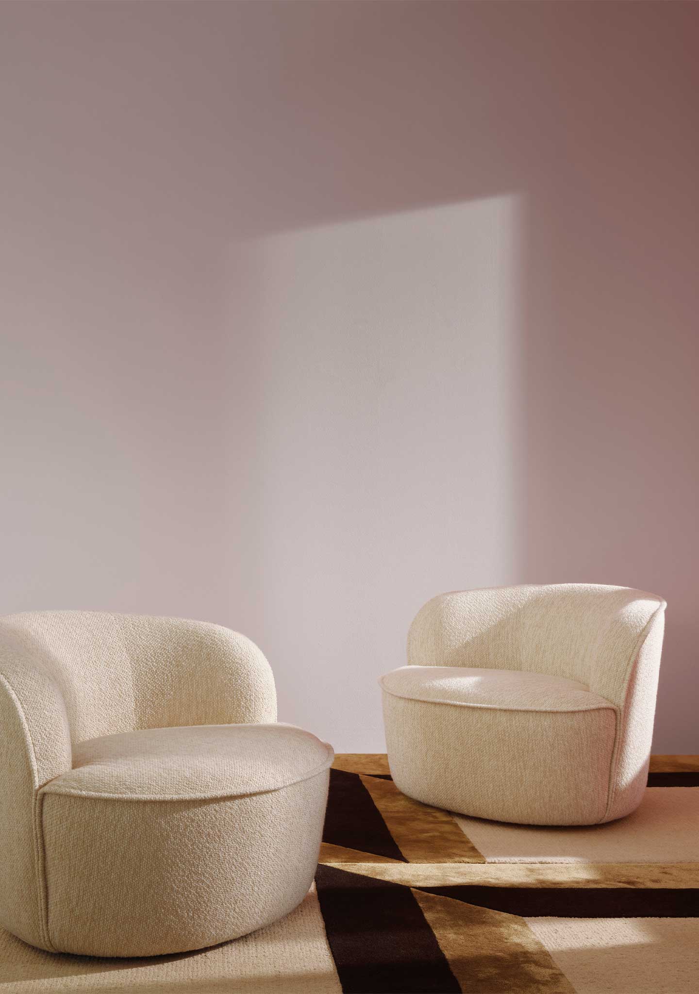 Bun Swivelling Armchair in Custom Fabric: Wittmann Bun Swivelling Armchair in Custom Fabric: Wittmann